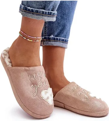 Produktbild von Glänzende Damenhausschuhe in Rosa Geraja 38