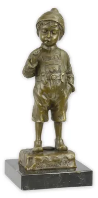 Productafbeelding van A Bronze Sculpture Of The Smoker