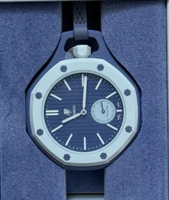 Produktbild von Swatch X Audemars Piguet Royal Pop Lan Ba Uhr