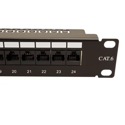 Productafbeelding van VALUE Cat.6 (klasse E) 19-inch patchpaneel, 24 poorten, ongepantserd, zwart