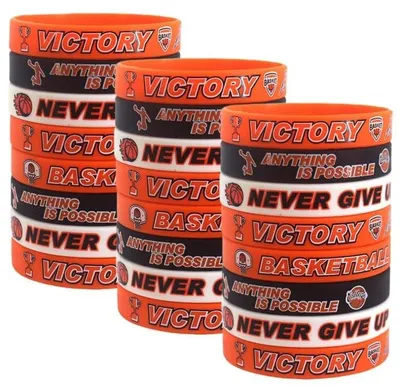 Produktbild von Set mit 24 Basketball-Motiv-Silikon-Armbändern