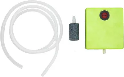 Image de Petite pompe à oxygène pour nano-aquariums, portable et silencieuse