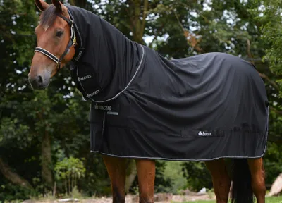 Produktbild von Bucas Abschwitzdecke Competition Cooler Schwarz 135
