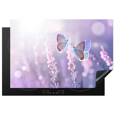 Produktbild von KitchenYeah© Herdabdeckplatte Schmetterling - Lavendel - Blumen - Lila , 78x52cm, Küche Deko, Glaskeramikkochfeld Herdabdeckung, Abdeckplatte fùr Kochfeld