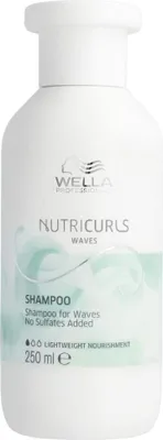 Imagen del producto de Champú Wella Nutricurls, 250 ml. Champú profesional para mujeres con cabello rizado, apto para todo tipo de coloración