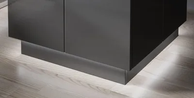 Immagine prodotto di Biała lampka nocna do szafki REJA