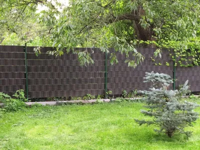 Produktbild von PE-Sichtschutzstreifen 255cmx19cm Sichtschutz Zaunblende in dunkelbraun