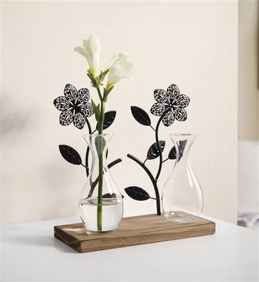 Image de Tableau "Flowers" en bois, 2 fleurs en métal noir & 2 vases en verre, Tableau déco, porte-vase, vase de fleurs