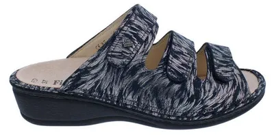 Produktbild von Finn Comfort Pantolette Pisa 2501-853210, Blau - Silber, Nubukleder mit Metallic, Fußbett zum Wechseln 39
