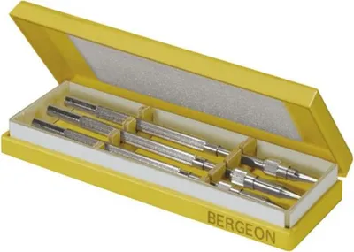 Produktbild von Bergeon 2566 Sortiment aus 3 Haltern mit Schrauben Inhalt