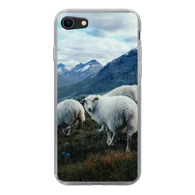 Produktbild von MuchoWow® Handyhülle Schutzhülle Hülle für iPhone SE 2020 Schafe - Natur - Berge Silikon Softcase Handy Hülle - Kartenbesitzer