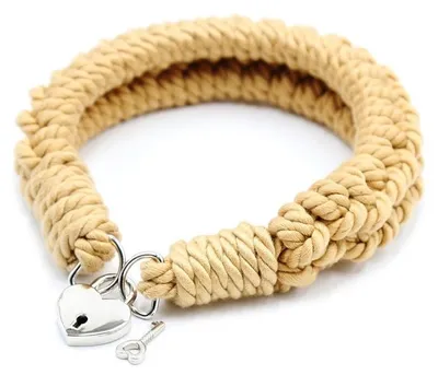 Imagen del producto de Collar Premium de cáñamo – 45 cm