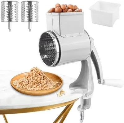 Produktbild von Manuelle Nussmühle mit 2 abnehmbaren Trommelblättern, Edelstahl Schnelles Schneiden Gemüsehobel, Manuelle Erdnussmühle mit Kurbel Nussmühle ideal als Nussreibe Mandelmühle Kartoffelreibe (Weiß)