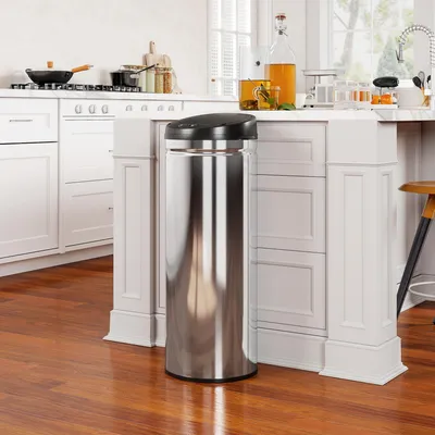 Zdjęcie produktu dla Kosz na śmieci z czujnikiem 50 l, bezdotykowy, z automatyczną pokrywą na podczerwień, kosz ze stali nierdzewnej z funkcją cichego zamykania, srebrny | 30,5 x 30,5 x 85 cm | otwieranie w 0,5 sekundy