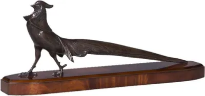 Produktbild von Casa Padrino Luxus Bronzefigur Fasan mit Holzsockel Bronze / Braun 85 x 17 x H. 35 cm - Wohnzimmer Deko