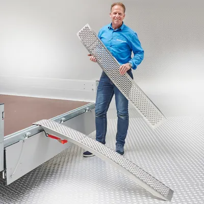 Produktbild von Gebogene Motorradrampe im 2er Set - 150 cm