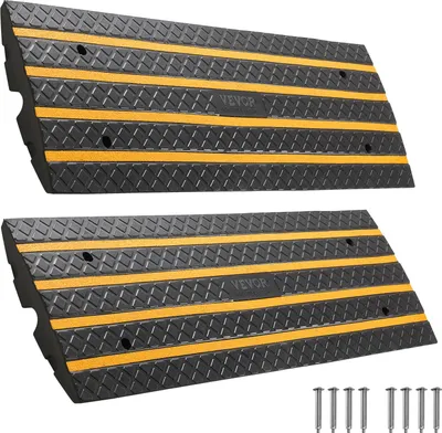 Produktbild von VEVOR Gummi-Bordsteinrampe, 15 Tonnen Tragkraft, Auffahrtsrampe 66 mm Anstieg, Schwellenrampe mit gelben Reflektorstreifen, geeignet für Laderampe, Lager, Garage, Gehweg (2er-Pack)