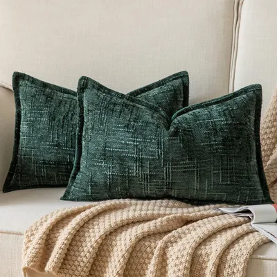 Produktbild von Kissenbezug Chenille 30x50 cm Dunkelgrün 2er Set