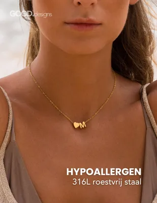 Imagen del producto de Collar con la letra "D" y un dije en forma de corazón, ajustable de 42 a 47 cm, fabricado en acero inoxidable