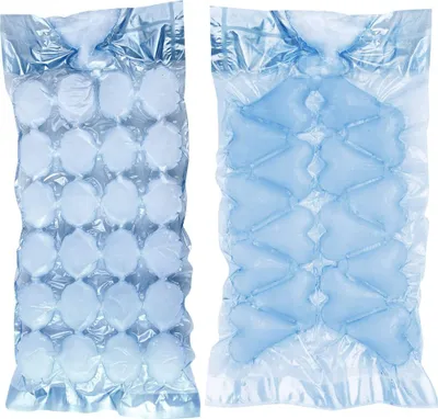 Produktbild von Fackelmann Eiswürfelbeutel, Gefrierbeutel für ovale oder Herz-Eiswürfel - nicht frei wählbar, Eiskugelbeutel aus Kunststoff (Farbe: Blau/Transparent), Menge: 12 Stück