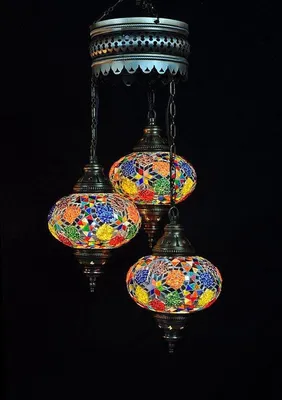 Image de Suspension turque - Lampe orientale - Multicolore - 3 boules en verre - Motif mosaïque - Hauteur 80 cm