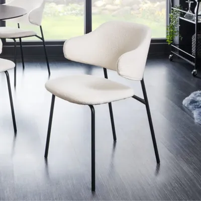 Produktbild von Moderner Stuhl MODA Bouclé weiss schwarze Metallbeine