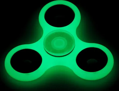 Produktbild von 3x Tri Fidget Spinner - Finger Spielzeug im dunkeln Leuchtend - Glow In The Dark Anti Stress Finger Toy