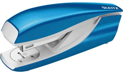 Zdjęcie produktu dla Leitz NeXXt WOW 5502, 30 ark., Niebieski, Metaliczny, P3, 4 cm, Górne, 140 zszywek
