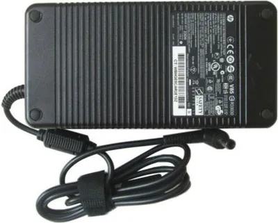 Produktbild von HP Smart AC Adapter - Netzteil - 230 Watt - PFC