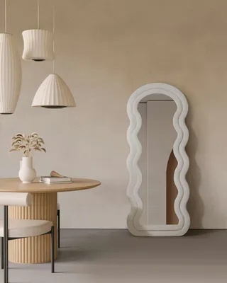 Produktbild von Skye Decor, Hochwertiger Cheval-Spiegel, 65 cm x 170 cm, 100% MDF, Wandmontage möglich, Cremefarbe, Moderner Stil - Perfekt für elegante Wohnräume und Ankleidezimmer.