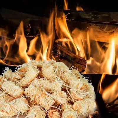 Produktbild von Holzwolle Anzünder 20 kg 1500 Stück | Geruchlos, Kiefernholz und Paraffinwachs, für Grill Kamin Ofen