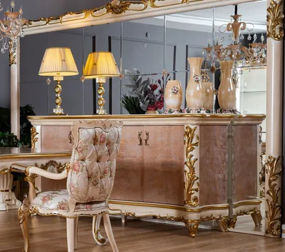 Produktbild von Casa Padrino Luxus Barock Möbel Set Beige / Weiß / Gold - 1 Barock Sideboard mit 4 Türen & 1 Riesiger Barock Wandspiegel - Barock Möbel