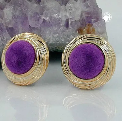 Produktbild von Clip Ohrring 33mm Kunststoff goldfarben Veloursamt lila Gallay Schmuckgroßhandel