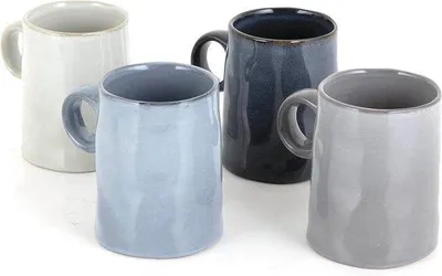 Image de Ensemble de 4 verres à vin Famanu, design rustique et élégant