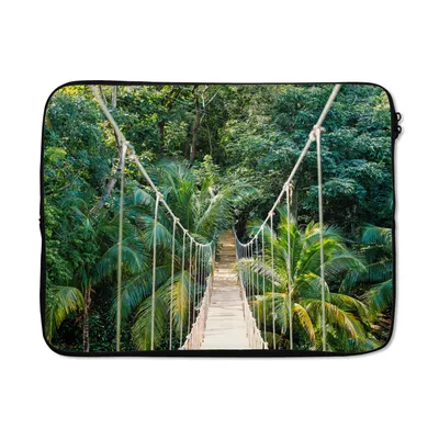 Produktbild von MuchoWow® Laptop Hülle 15 Zoll Dschungel - Palme - Brücke - Natur - Pflanzen Laptoptasche - Laptoptasche - Sleeve - Rundum-Schutz