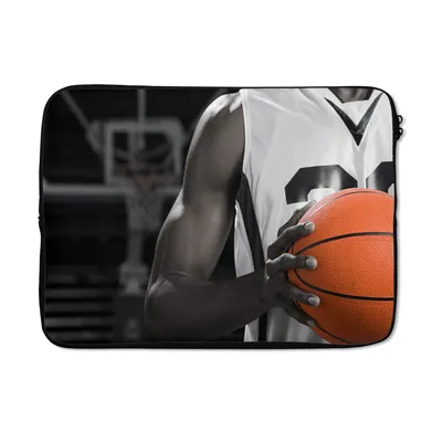 Produktbild von MuchoWow® Laptop Hülle 14 ZollSchwarzer und weißer Basketballspieler mit einem orangefarbenen Basketball Laptoptasche - Laptoptasche - Stoßsicher - Schutzhaube