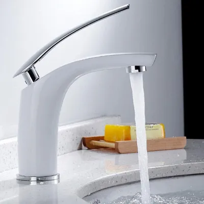 Immagine prodotto di Miscelatore monocomando per lavabo, bianco, per acqua fredda e calda, design moderno