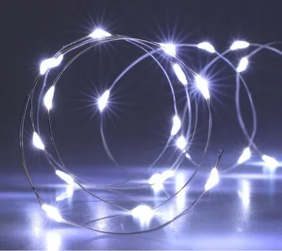 Immagine prodotto di Fata LED, filo d'argento, 80 LED, bianco freddo, funzionamento a batteria