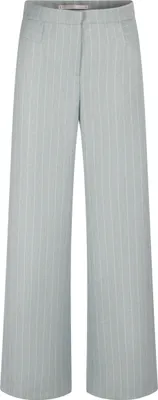 Produktbild von Raffaello Rossi Xenia Hose Chino Style mit weitem Bein Nadelstreifen weich fließend