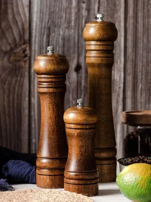 Image de Set de trois moulins à sel et à poivre - Moulin à herbes réglable en bois massif, ustensiles de cuisine en céramique