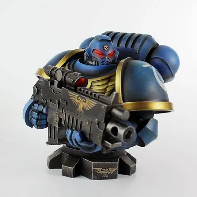 Produktbild von Semic Warhammer 40K Ultra Marine Primaris Büste 16 cm SMWHK-B001