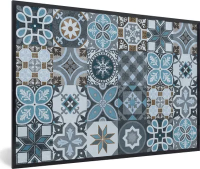 Produktbild von MuchoWow® Gerahmtes Poster Design - Blume - Blau - Figuren 90x60 cm - Poster mit Schwarzem Bilderrahmen Wandposter Rahmen Foto Bilder - Fotorahmen - Foto-Plakat