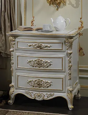 Produktbild von Casa Padrino Luxus Barock Nachtkommode Weiß / Gold 56 x 39 x H. 72 cm - Prunkvoller Barock Nachttisch - Schlafzimmer Möbel - Hotel Möbel - Schloss Möbel - Luxus Qualität - Italy