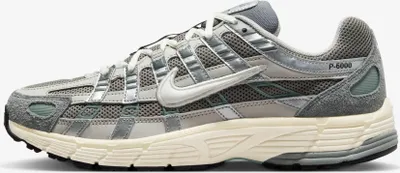 Produktbild von Nike P-6000 "Zinn Flat Pewter" Sneaker, FN7509-029, Größe: 43