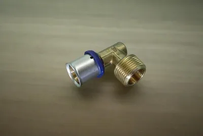 Produktbild von Winkel 90° verpresst mit Außengewinde Plano 20 x 2 - R 1/2˝