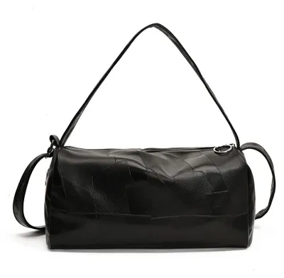 Produktbild von Damen Schultertasche aus Kunstleder mit Innenfach