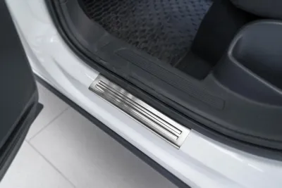 Produktbild von Edelstahl Exclusive Einstiegsleisten passend für VW Tiguan 2 AD1 2016-2024, Farbe:Silber