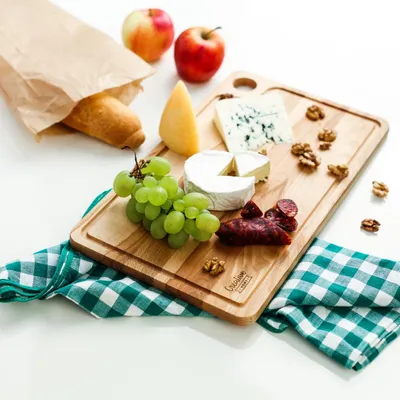 Immagine prodotto di Creative Home Tagliere da Cucina in Legno di Faggio | 42 x 24.5 x 1.5cm | Taglieri Ideali per Aperitivo, Pane, Formaggi | Scanalatura per Succhi
