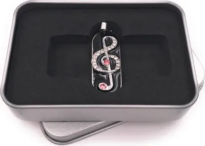 Produktbild von Onwomania Notenschlüssel Note Musik pinker Stein USB Stick in Alu Geschenkbox 16 GB USB 2.0