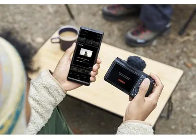 Produktbild von Sony ZV-E1, 12,1 MP, 4240 x 2832 Pixel, Exmor R CMOS, 4K Ultra HD, Touchscreen, Schwarz